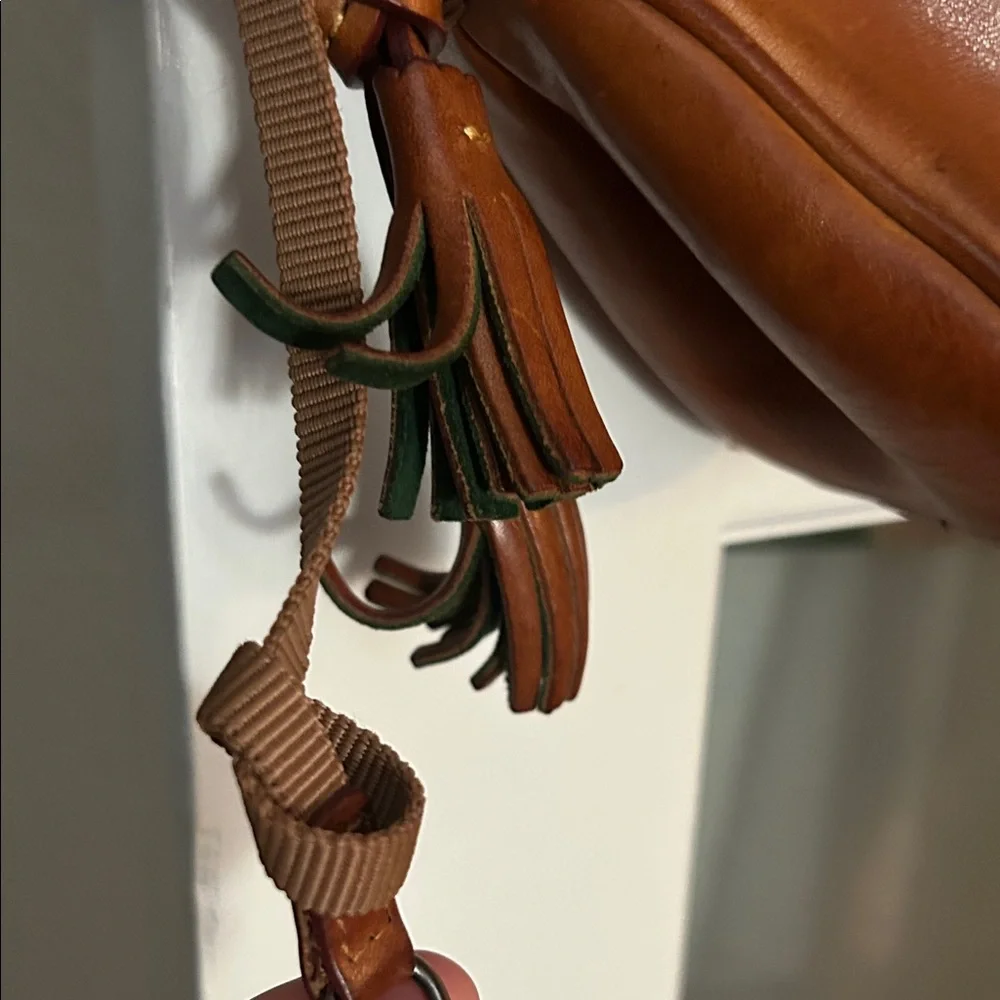 Classic Tan Leather Crossbody Bag - Picture 4 of 13